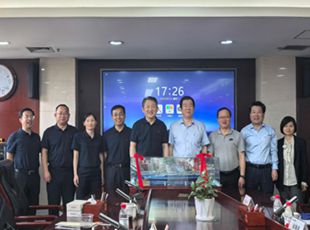 公司黨委書(shū)記、董事長(zhǎng)、總經(jīng)理王晨龍一行赴西安煤科院、陜西北人開(kāi)展調(diào)研學(xué)習(xí)交流