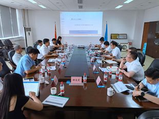 京城機(jī)電黨委副書記、總經(jīng)理王軍一行蒞臨華德液壓調(diào)研指導(dǎo)工作